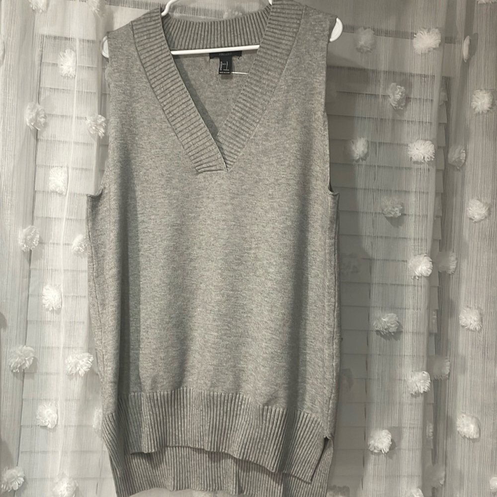 Forever 21 gray vest sweater- size large
